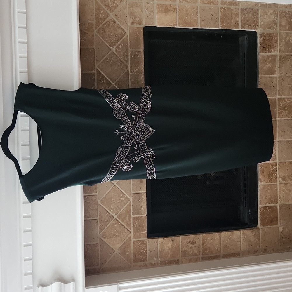 LONDON Dress Company in Dark Green